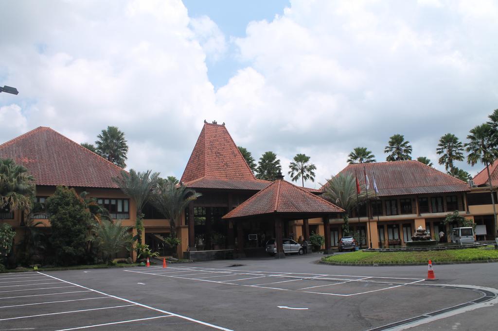 Laras Asri Resort & Spa Salatiga Eksteriør bilde