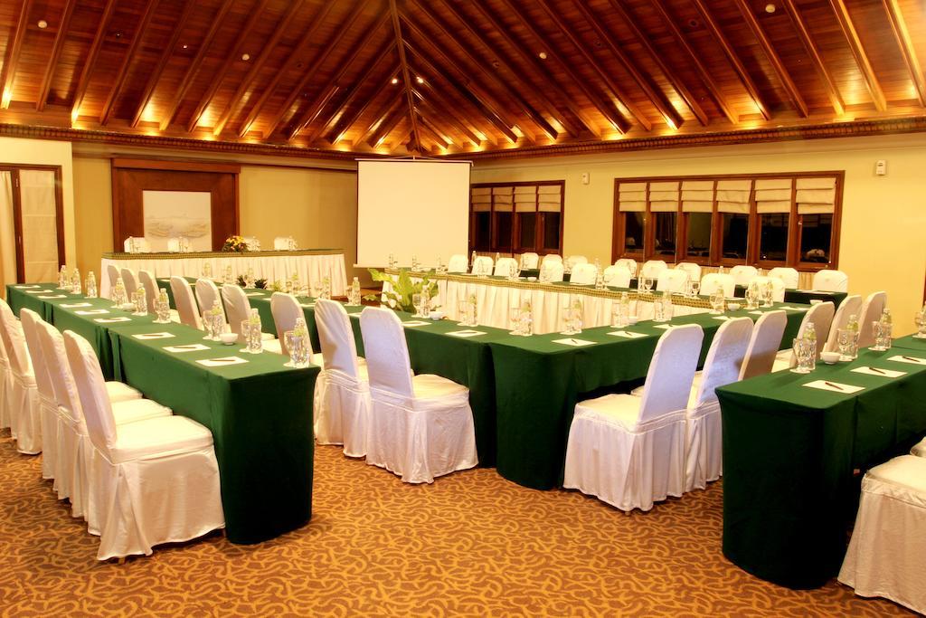 Laras Asri Resort & Spa Salatiga Eksteriør bilde