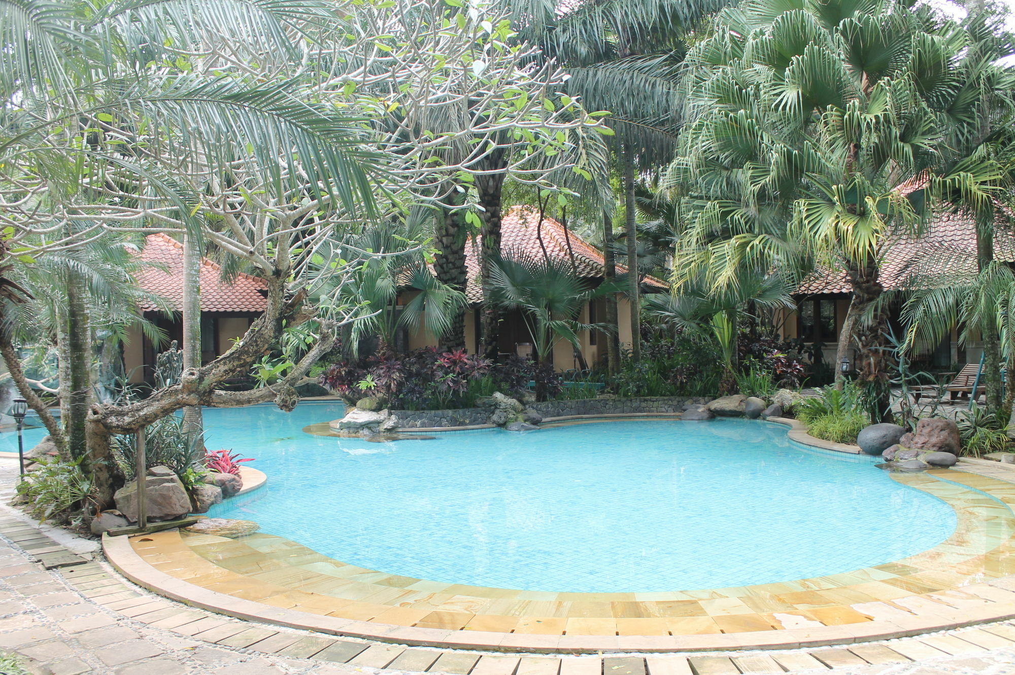 Laras Asri Resort & Spa Salatiga Eksteriør bilde